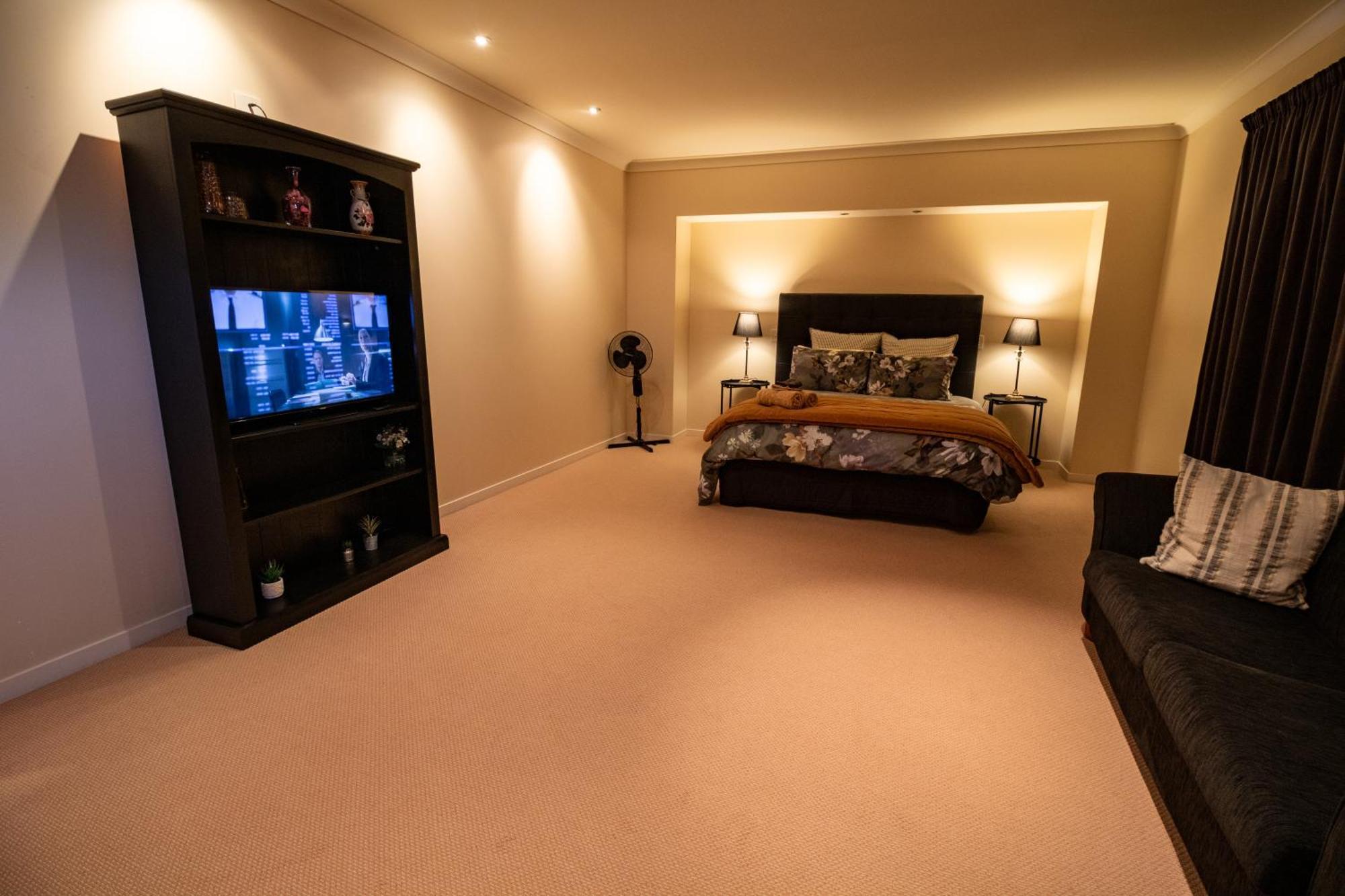 Large Luxury Apartment Located Right In Town Taupo Exteriér fotografie