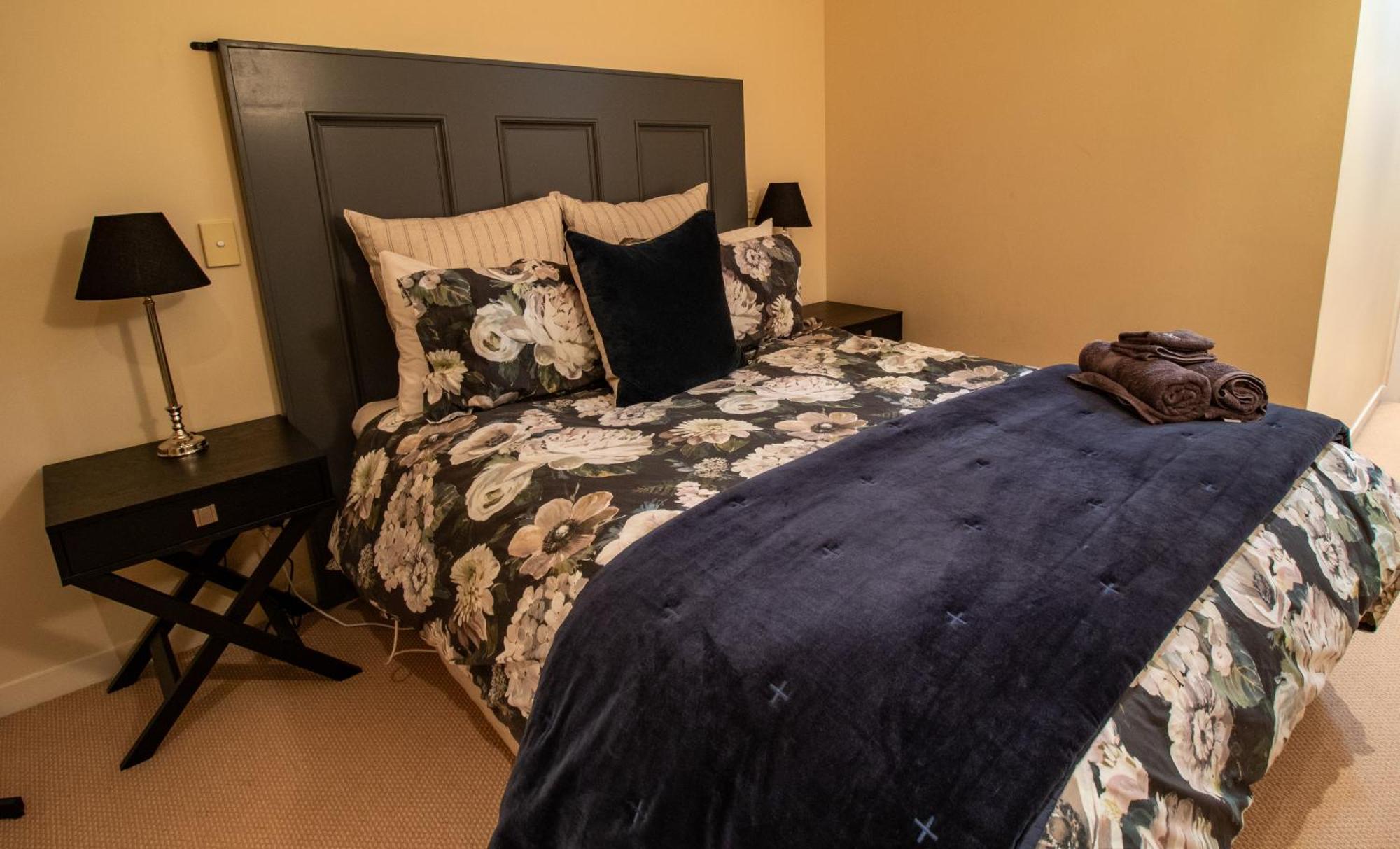 Large Luxury Apartment Located Right In Town Taupo Exteriér fotografie