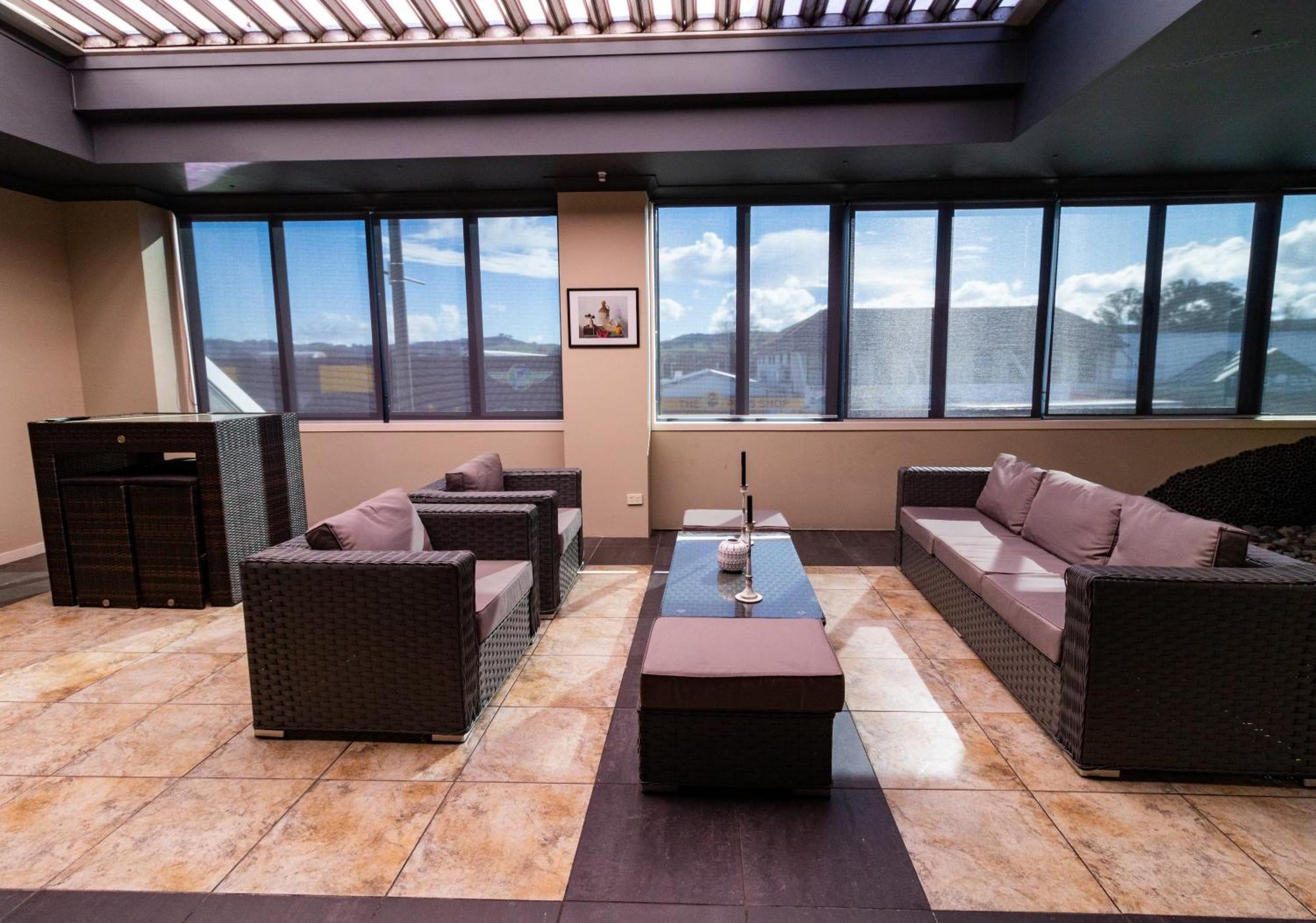 Large Luxury Apartment Located Right In Town Taupo Exteriér fotografie