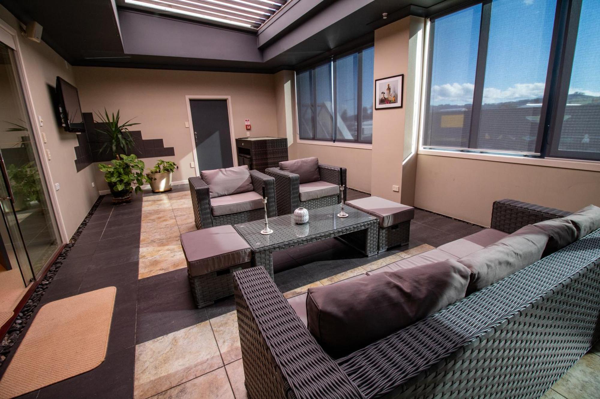 Large Luxury Apartment Located Right In Town Taupo Exteriér fotografie