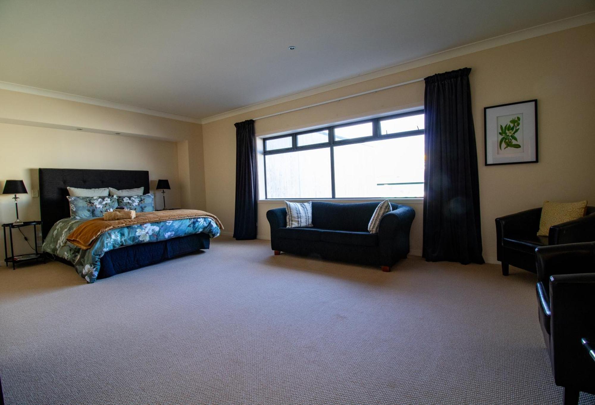 Large Luxury Apartment Located Right In Town Taupo Exteriér fotografie