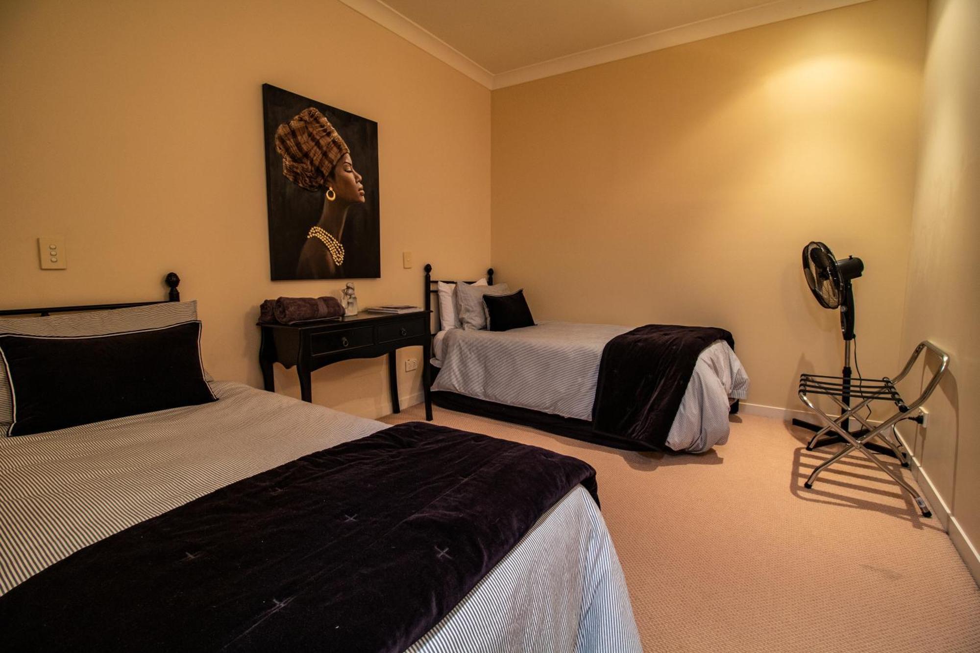 Large Luxury Apartment Located Right In Town Taupo Exteriér fotografie